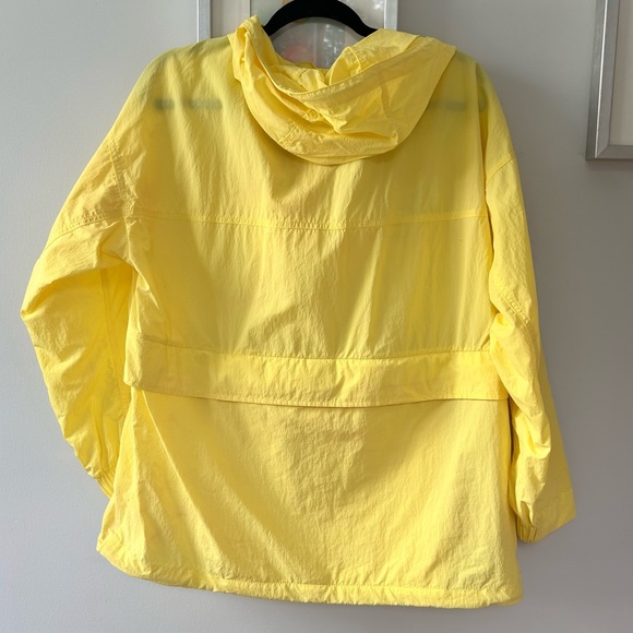 NWOT Eddie Bauer Women’s Packable Wind Jacket - Yellow - Picture 5 of 8
